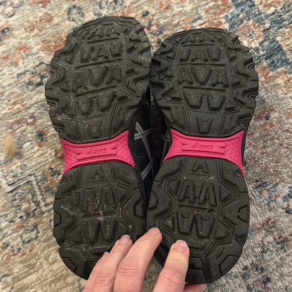 Ladies ASICS - Picture 4 of 4